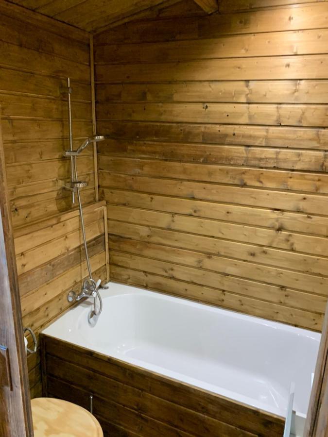 Gites Les Chalets Vezzani Spa Exteriér fotografie
